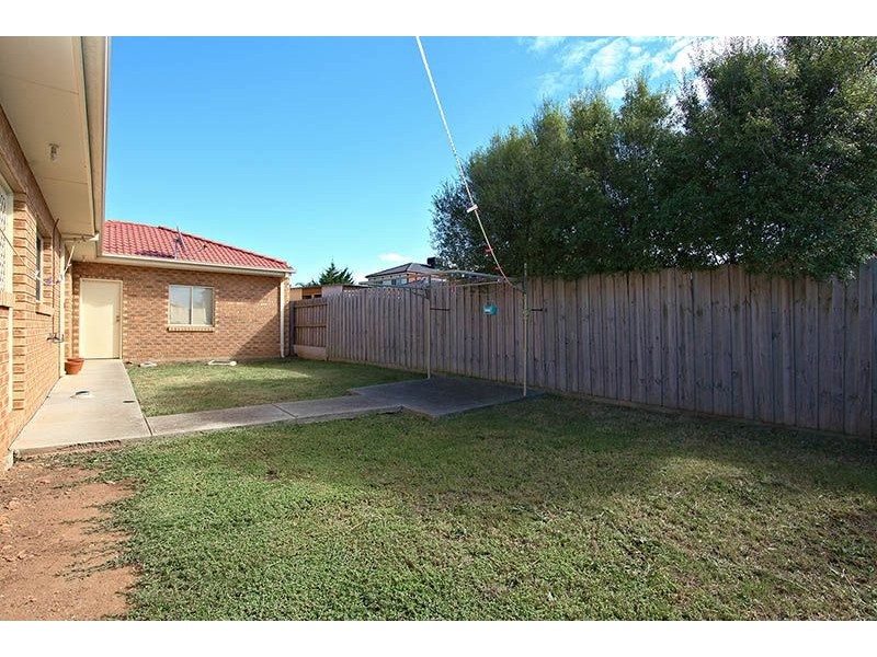 2/12 Padula Court, Hillside VIC 3037