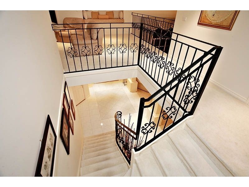 1 Collier Court, Taylors Lakes VIC 3038