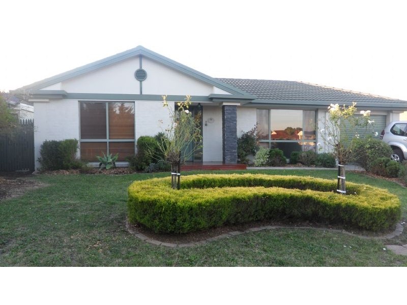 13 Sica Court, Sydenham VIC 3037