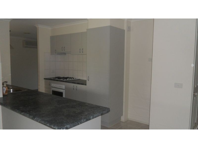 13 Sica Court, Sydenham VIC 3037