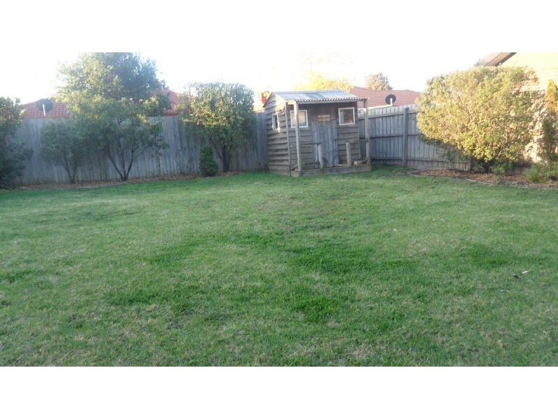 13 Sica Court, Sydenham VIC 3037