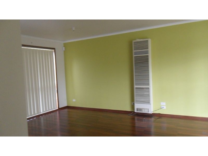 51 Manchester Drive, Sydenham VIC 3037