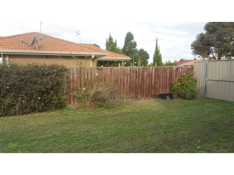 51 Manchester Drive, Sydenham VIC 3037