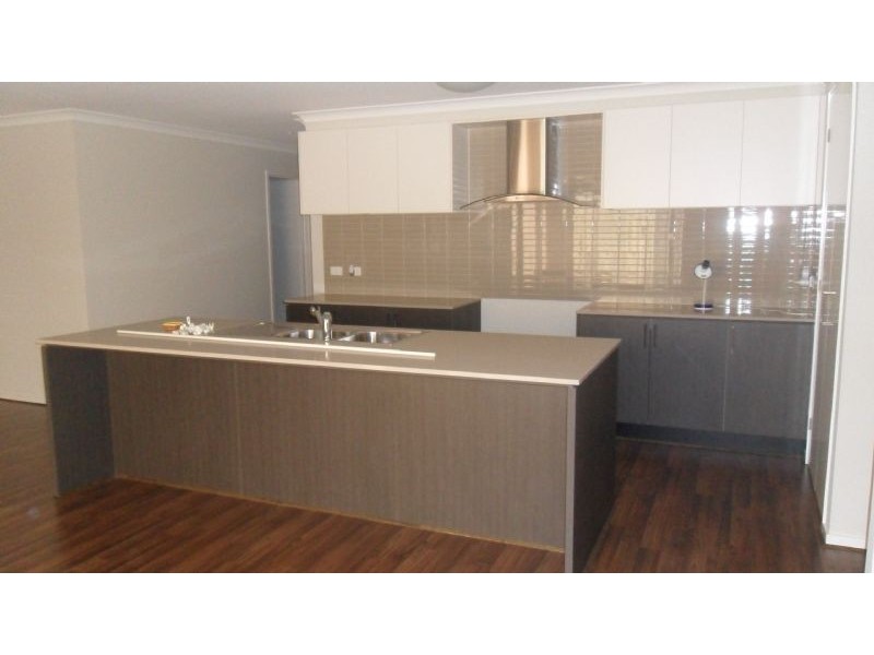 22 Carissa Road, Brookfield VIC 3338