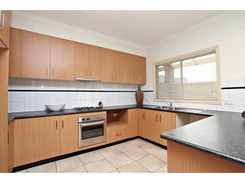 8/504-506 Melton Hwy, Sydenham VIC 3037