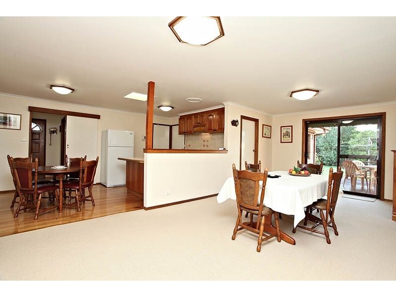 14 Alan Street, Albanvale VIC 3021