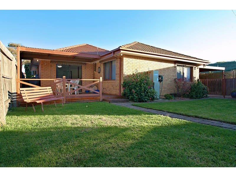 14 Alan Street, Albanvale VIC 3021