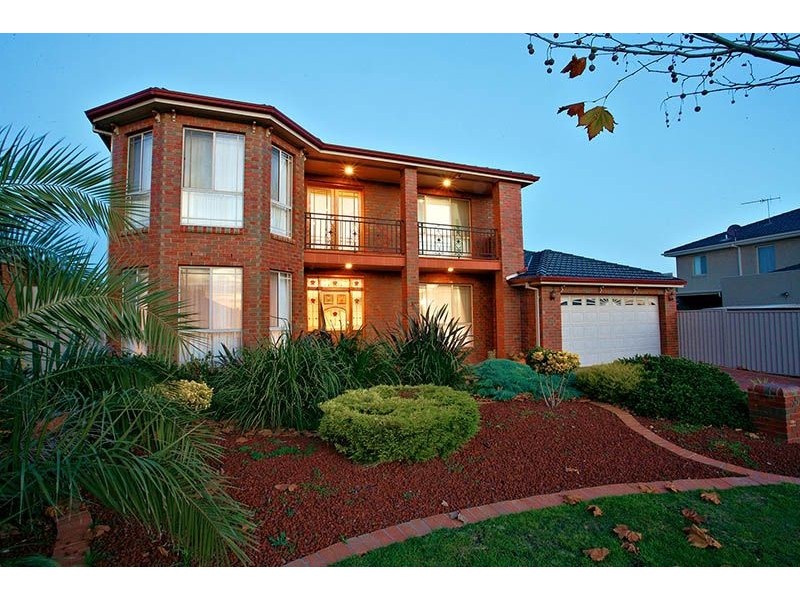 30 Perceval Crescent, Taylors Lakes VIC 3038