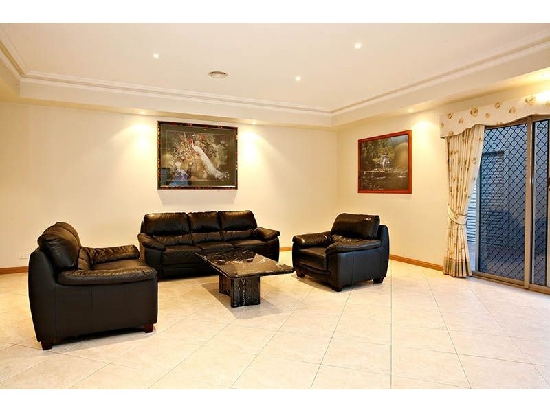 30 Perceval Crescent, Taylors Lakes VIC 3038