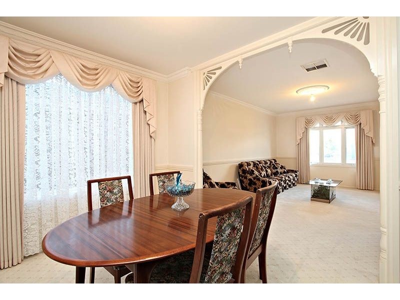 3 Sandpiper Drive, Taylors Lakes VIC 3038