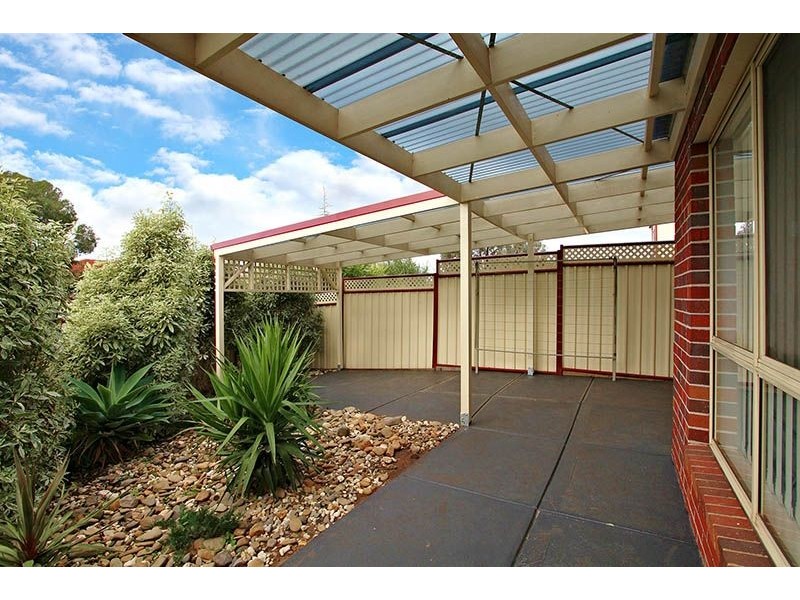2/D Orchid Square, Sydenham VIC 3037