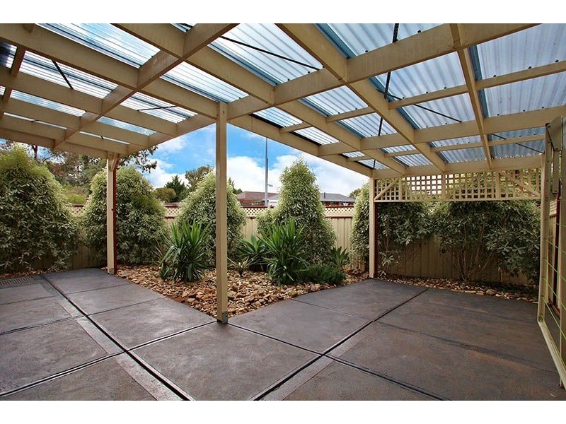 2/D Orchid Square, Sydenham VIC 3037