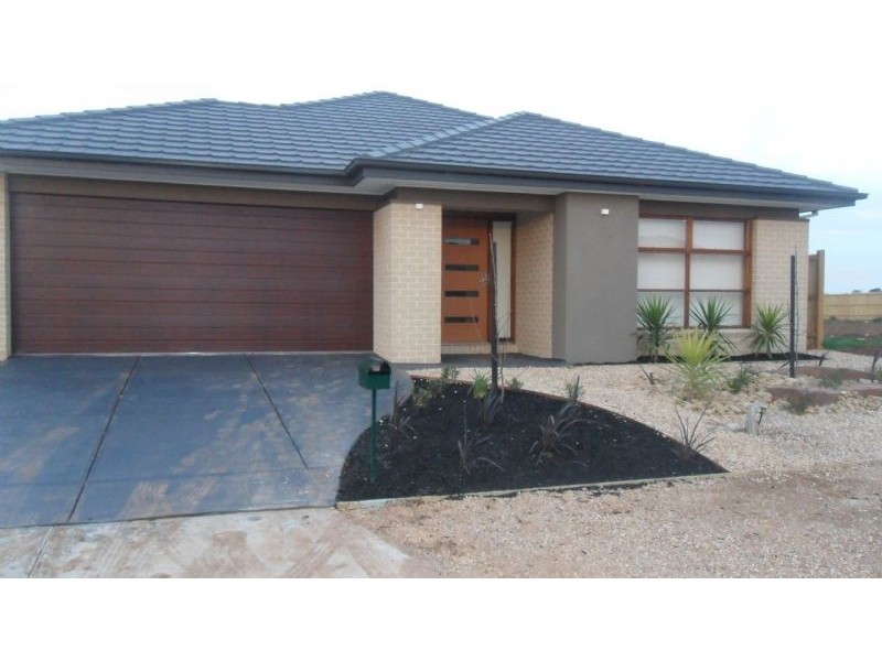 28 Carissa Road, Brookfield VIC 3338