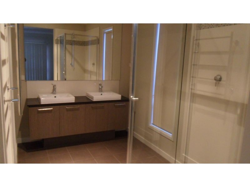 28 Carissa Road, Brookfield VIC 3338