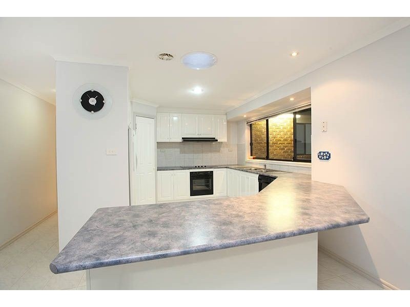 6 Kurrajong  Road, Delahey VIC 3037