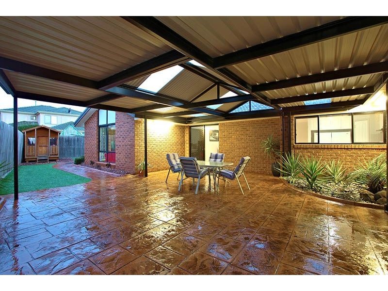 6 Kurrajong  Road, Delahey VIC 3037