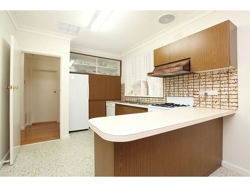 69 Stradbroke Drive, St Albans VIC 3021