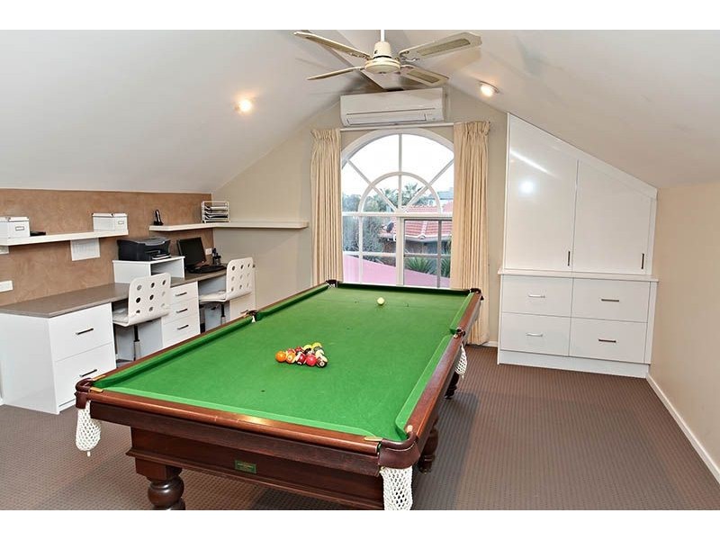15 Birchmore Court, Taylors Lakes VIC 3038