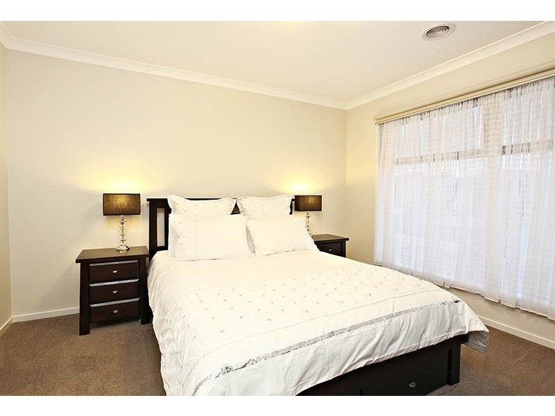 11 O’Connor Road, Deer Park VIC 3023