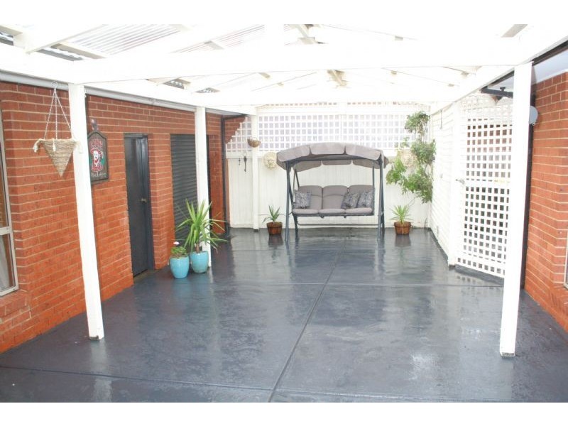 3 Remus Way, Taylors Lakes VIC 3038