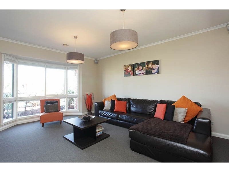 114 Lady Nelson Way, Taylors Lakes VIC 3038