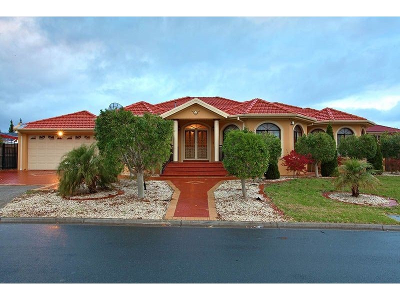 37 Australia Drive, Taylors Lakes VIC 3038