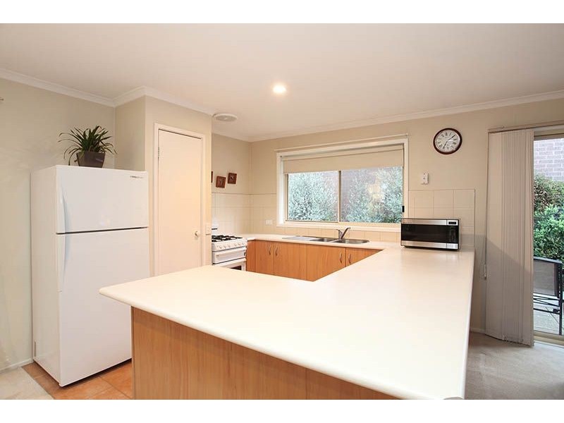 2/75 Swan Street, Keilor Park VIC 3042