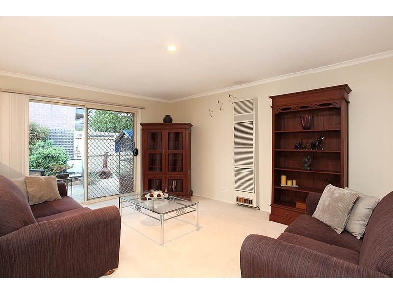 2/75 Swan Street, Keilor Park VIC 3042