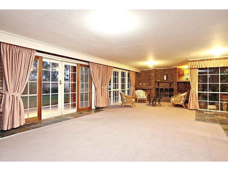 50 Pindari Avenue, Taylors Lakes VIC 3038