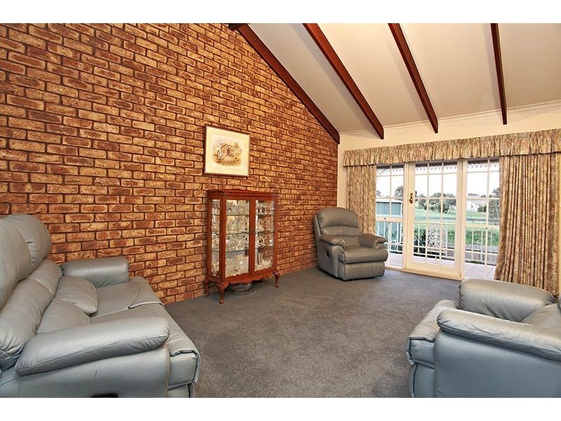 50 Pindari Avenue, Taylors Lakes VIC 3038
