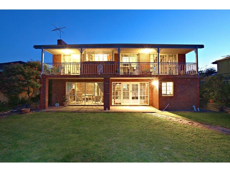 50 Pindari Avenue, Taylors Lakes VIC 3038