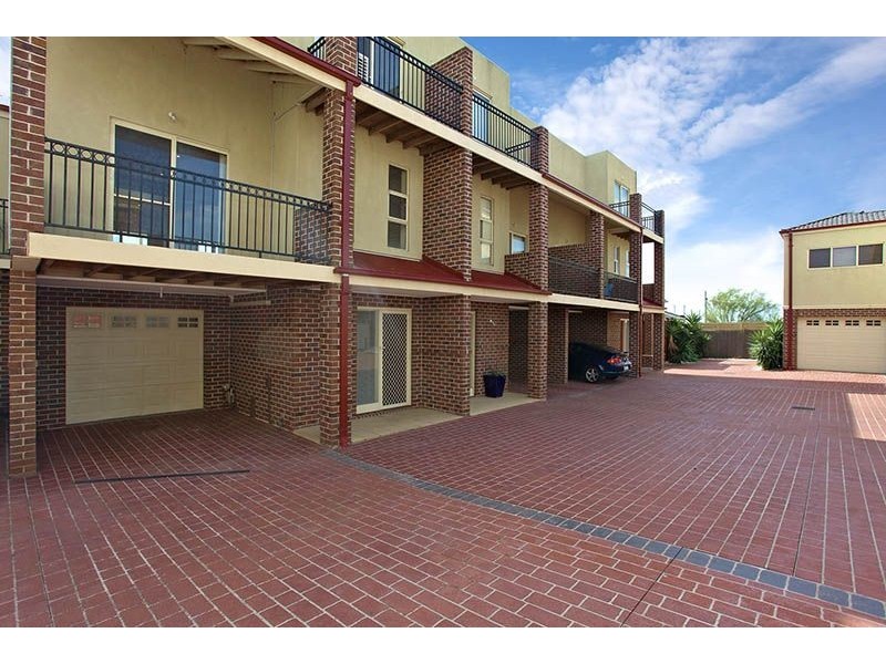 7/504-506 Melton Highway, Sydenham VIC 3037