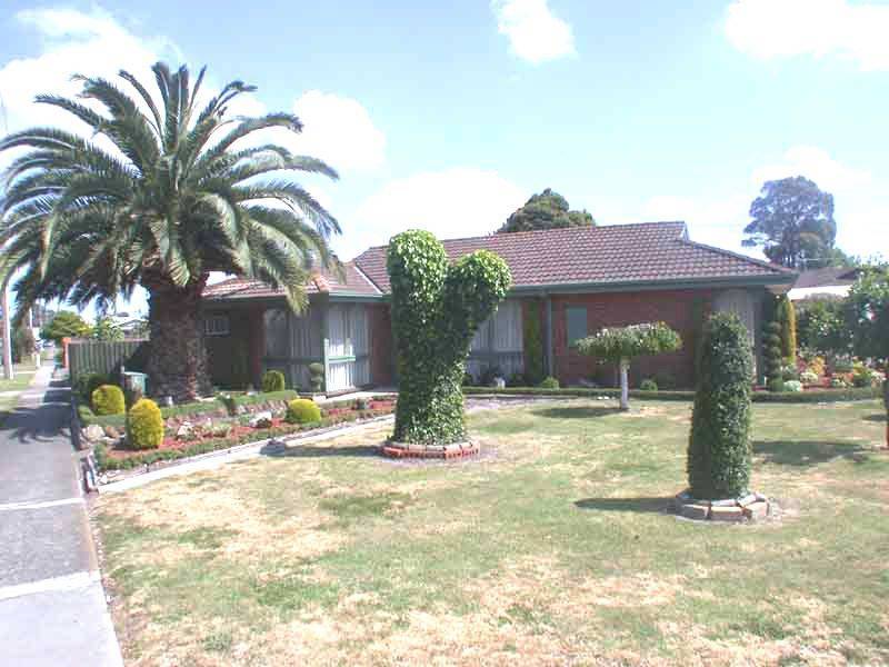1 Canterbury Street, Cranbourne VIC 3977