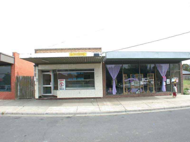 17 HOTHAM STREET, Cranbourne VIC 3977