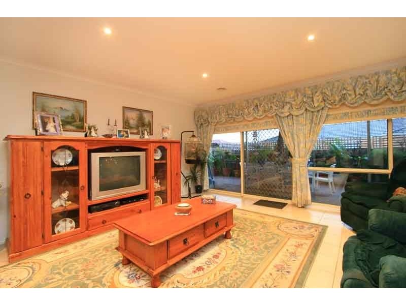 65 Central Parkway, Cranbourne VIC 3977