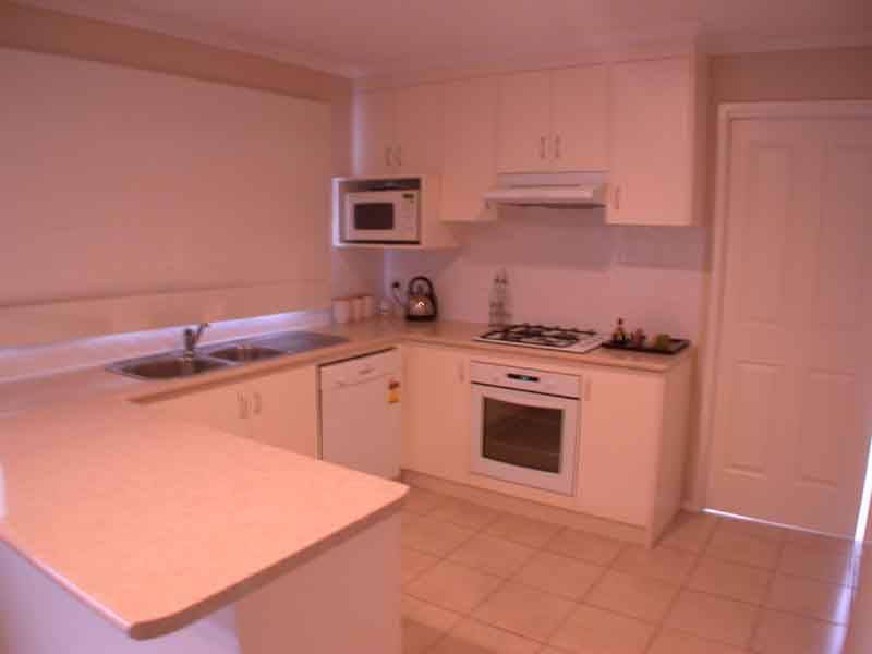 9 Fishburn Place, Cranbourne VIC 3977