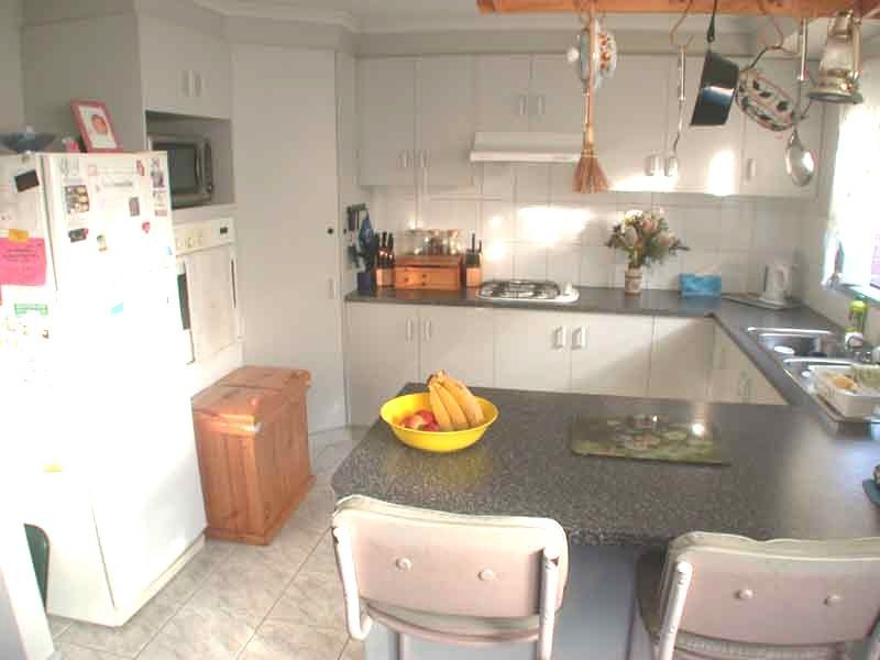 15 McGuigan Drive, Cranbourne VIC 3977