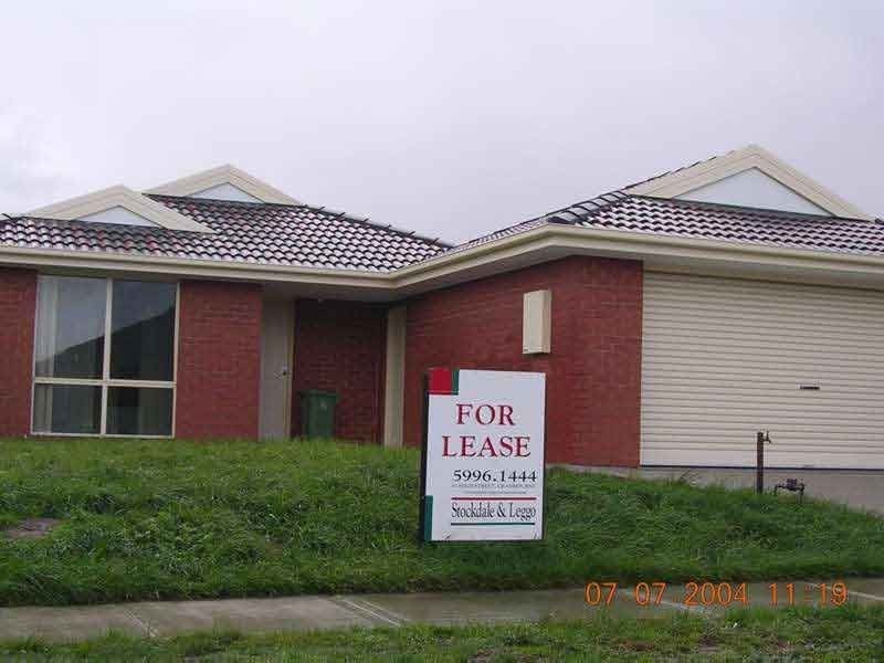 42 MIRALIE WAY,, Cranbourne West VIC 3977
