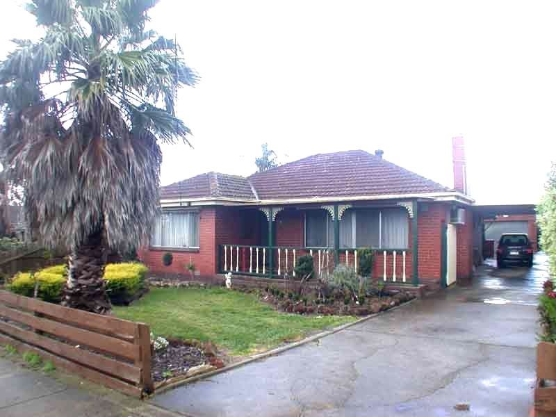 4 Harry Street , Cranbourne VIC 3977