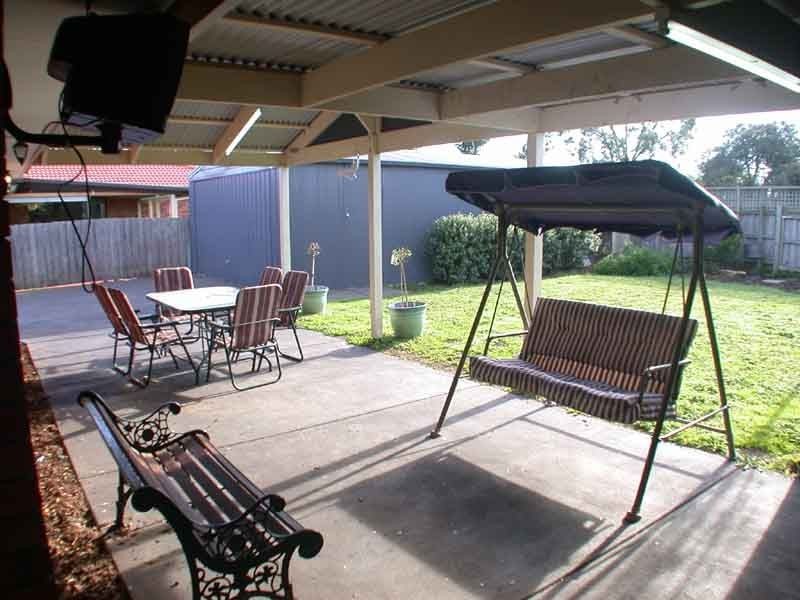 47 Lesdon Avenue , Cranbourne North VIC 3977