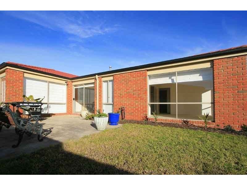 189 Monahans Road , Cranbourne VIC 3977