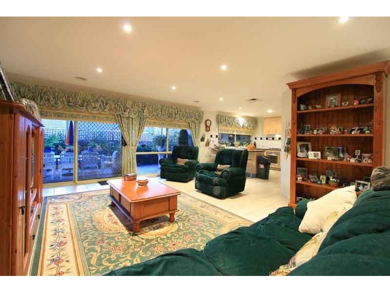 65 Central Parkway , Cranbourne VIC 3977