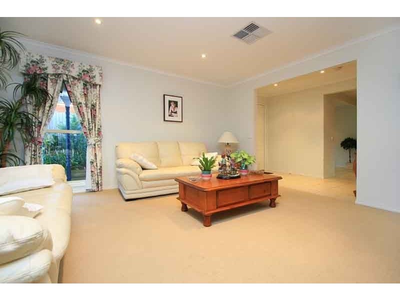 65 Central Parkway , Cranbourne VIC 3977