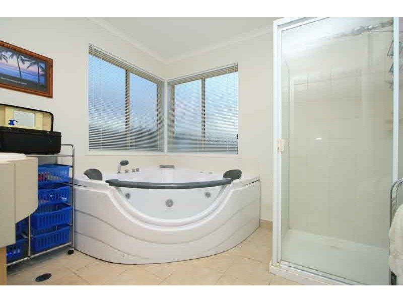 65 Central Parkway , Cranbourne VIC 3977