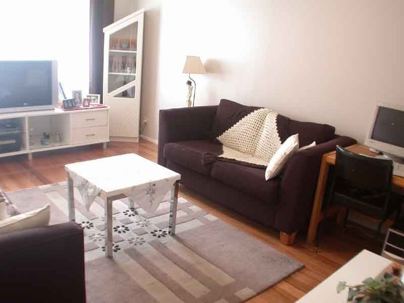2 /18 Russell Street , Cranbourne VIC 3977