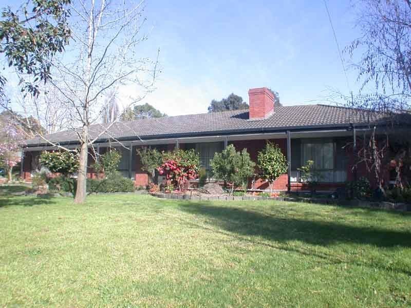 25 Collison Road , Cranbourne East VIC 3977