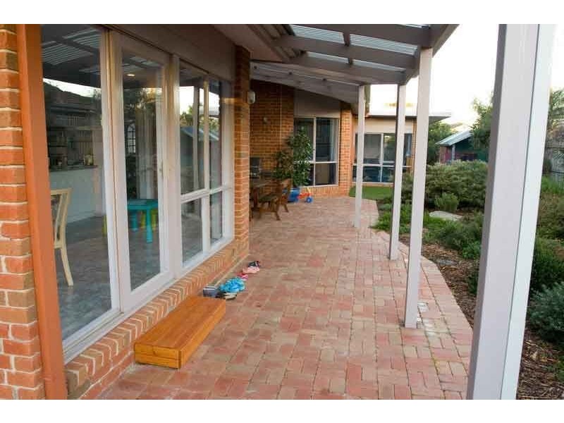 97 WAVERLEY PARK DRIVE, Cranbourne North VIC 3977