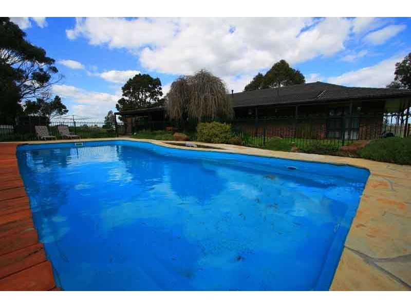 80 Fisheries Road , Devon Meadows VIC 3977