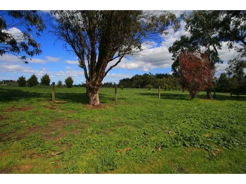 80 Fisheries Road , Devon Meadows VIC 3977