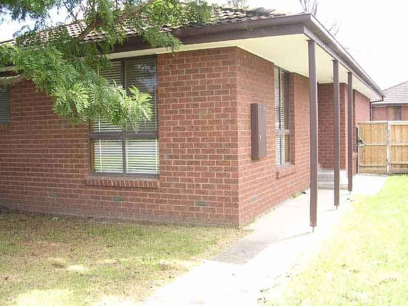 2/95 CAMERON STREET, Cranbourne VIC 3977